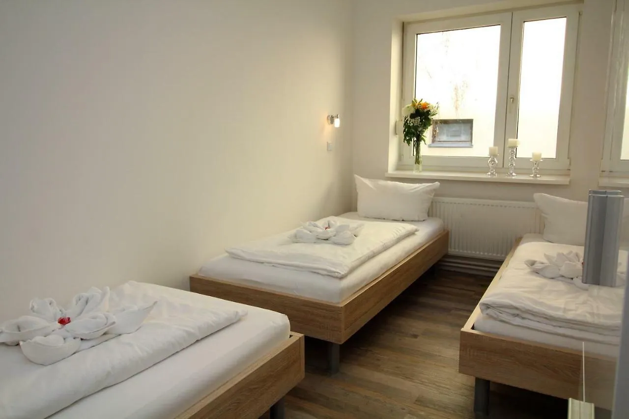Apartments Tempelhof Berlin 0*,